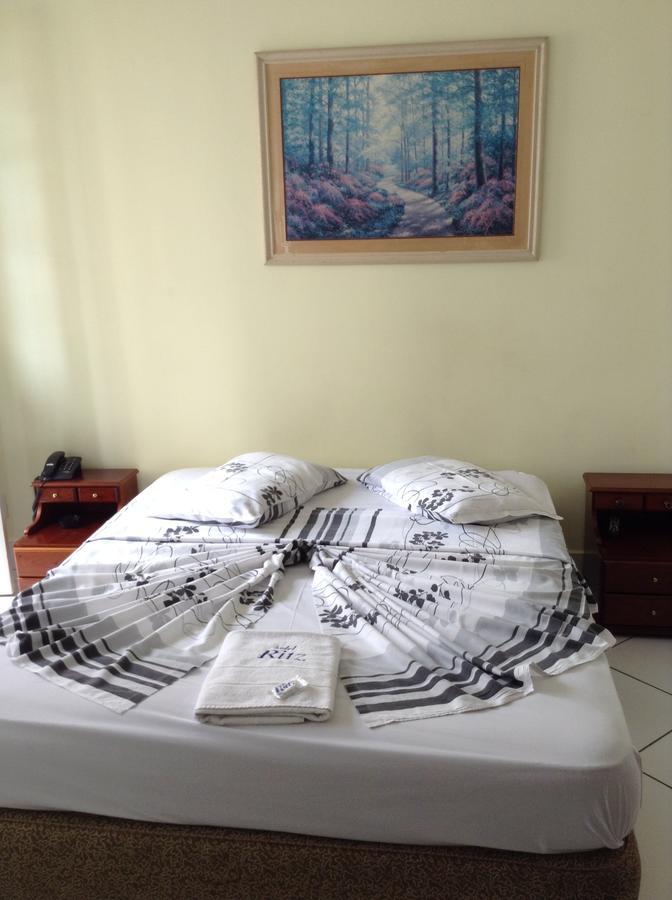 Ritz Hotel Santos  Kültér fotó
